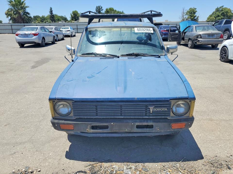 1981 Toyota Pickup VIN JT4RN44S3B0002209 COPART salvage auction — VANDALISM, CA - LIEN PAPERS-SALVAGE OR AC, sold $850 on 2026-07-17 (photo 5)