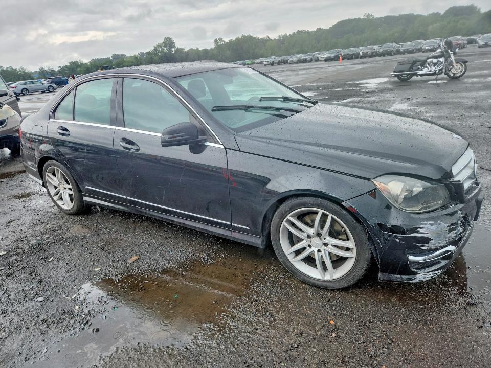 2013 Mercedes-benz C-klasse VIN WDDGF8AB8DR276753 COPART salvage auction — FRONT END, Ct - Cert Of Title-Salvage, sold $1,100 on 2026-07-28 (photo 4)