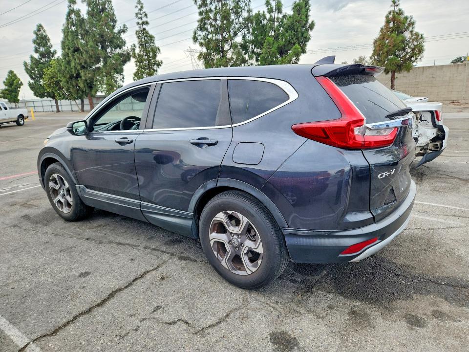 2017 Honda Cr-v VIN 7FARW1H57HE015771 COPART salvage auction — MINOR DENT/SCRATCHES, Ca - Dis/Dlr/Exp Only Clean Title (P), sold $7,400 on 2026-07-30 (photo 2)