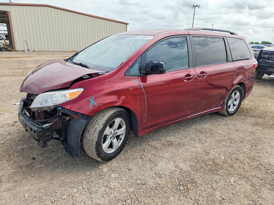 2018 Toyota Sienna VIN 5TDKZ3DC4JS932088 COPART salvage auction — FRONT END, TX - SALVAGE VEHICLE TITLE (P), sold $950 on 2026-07-22 (photo 1)
