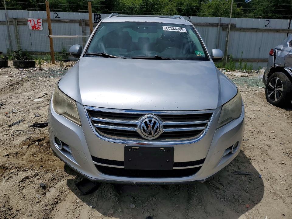2010 Volkswagen Tiguan VIN WVGBV7AX7AW532662 COPART salvage auction — FRONT END, De - Salvage Certificate, sold $375 on 2026-08-04 (photo 5)