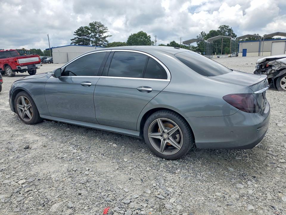 2017 Mercedes-benz E-klasse VIN WDDZF4KB0HA029330 COPART salvage auction — MINOR DENT/SCRATCHES, Mt - Certificate Of Title, sold $7,700 on 2026-07-27 (photo 2)