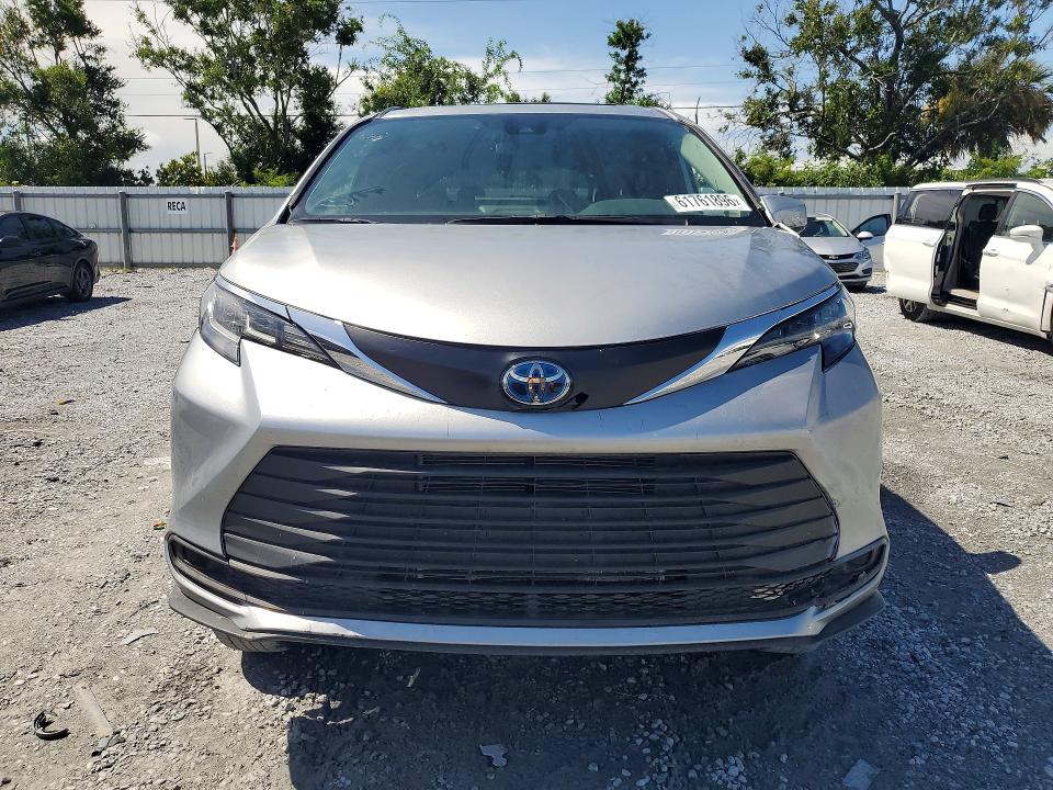2025 Toyota Sienna VIN 5TDJRKEC3SS267254 COPART salvage auction — SIDE, FL - CERT OF TITLE SLVG REBUILDABLE (P), sold $9,700 on 2026-07-24 (photo 5)