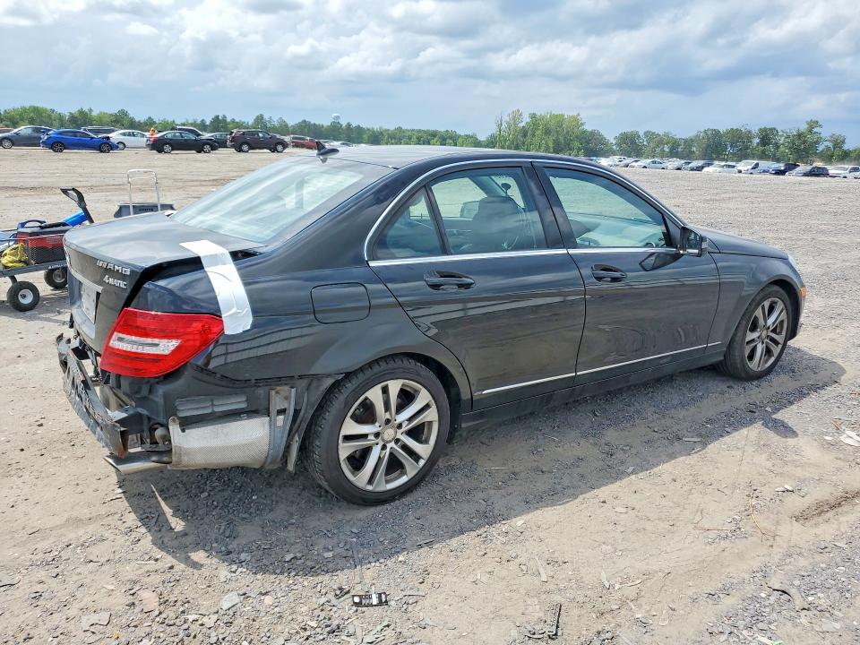 2013 Mercedes-benz C-klasse VIN WDDGF8AB3DR291239 COPART salvage auction — REAR END, Va - Cert Of Title - Salvage, sold $850 on 2026-07-22 (photo 3)