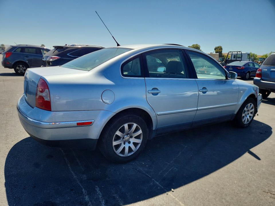 2003 Volkswagen Passat VIN WVWPD63B13P398026 COPART salvage auction — FRONT END, CA - SALVAGE CERTIFICATE, sold $175 on 2026-08-10 (photo 3)