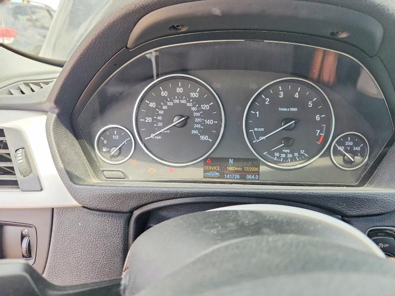 2013 BMW 3er VIN WBA3B1C58DF462570 COPART salvage auction — WATER/FLOOD, Ks - Flood - Salvage, sold $600 on 2026-08-17 (photo 9)