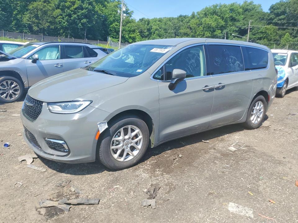 2023 Chrysler Pacifica VIN 2C4RC1BG6PR531024 — COPART salvage auction photo