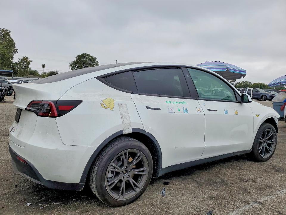 2024 Tesla Model y VIN 7SAYGDED8RF191931 COPART salvage auction — FRONT END, Ca - Salvage Certificate, sold $14,000 on 2026-07-14 (photo 3)
