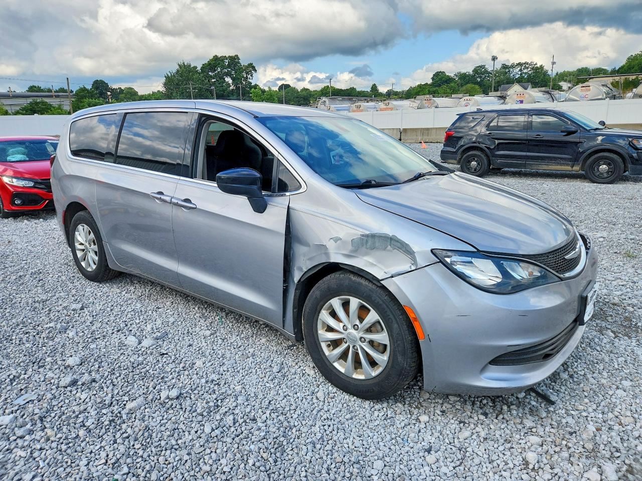2017 Chrysler Pacifica VIN 2C4RC1DG7HR519995 COPART salvage auction — Side, OH - CERTIFICATE OF TITLE, sold $2,050 on 2026-09-18 (photo 4)
