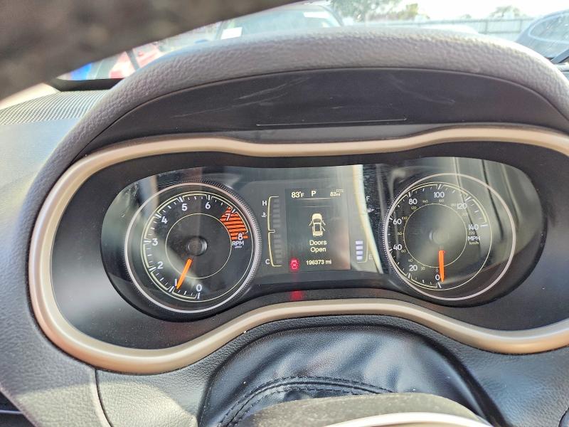 2017 Jeep Cherokee VIN 1C4PJLCS4HW623995 COPART salvage auction — FRONT END, Salvage Title, sold $325 on 2026-07-24 (photo 9)