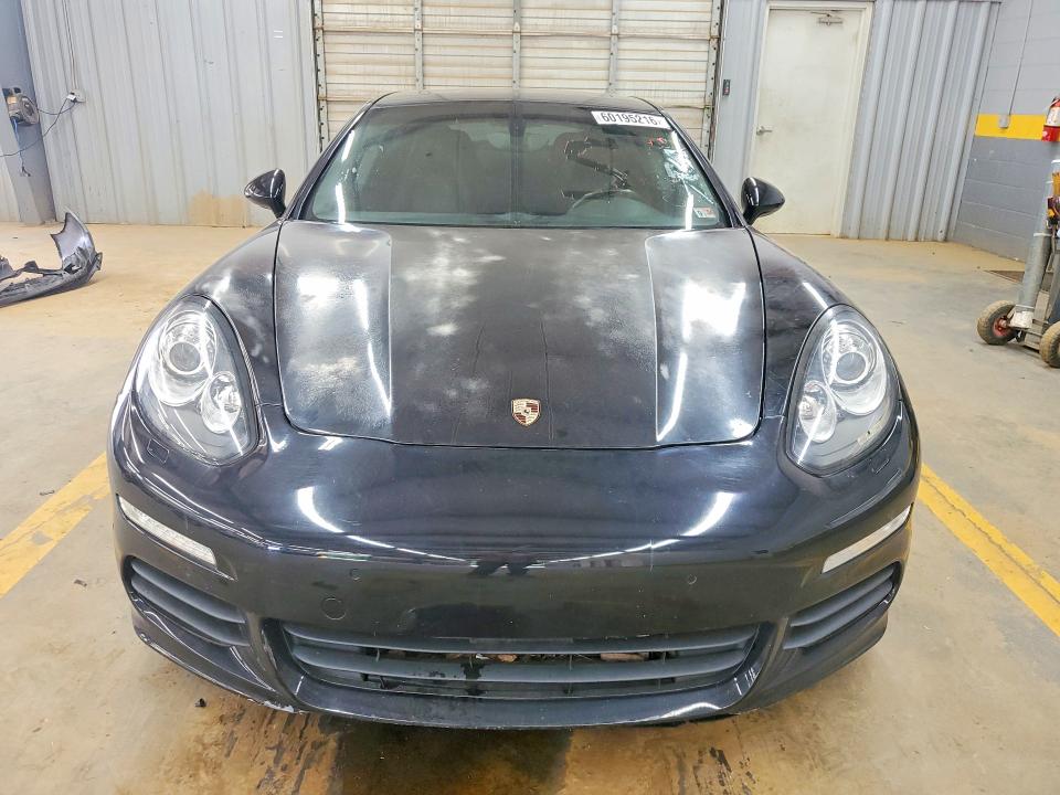2016 Porsche Panamera VIN WP0AD2A77GL040584 COPART salvage auction — FRAME DAMAGE, NC - DLR ONLY-CLEAN/OVER 25% DAMAGE, sold $11,000 on 2026-07-29 (photo 5)