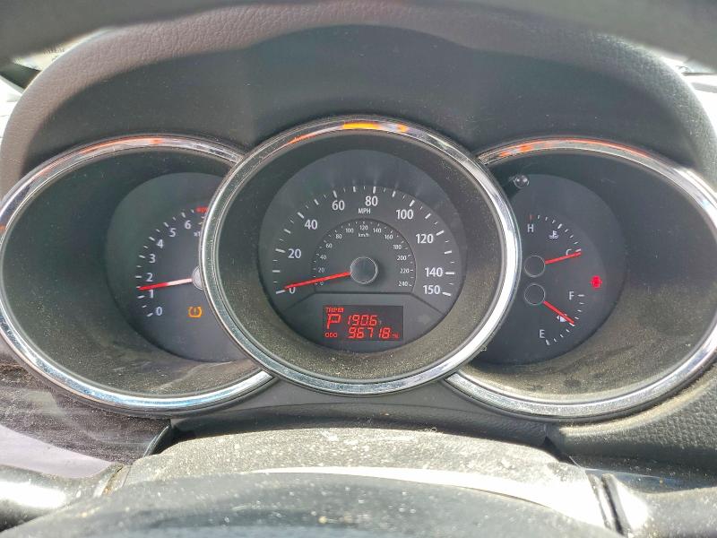 2013 Kia Sorento VIN 5XYKTDA25DG327632 COPART salvage auction — REAR END, VA - CERT OF TITLE - SALVAGE, sold $200 on 2026-07-29 (photo 9)