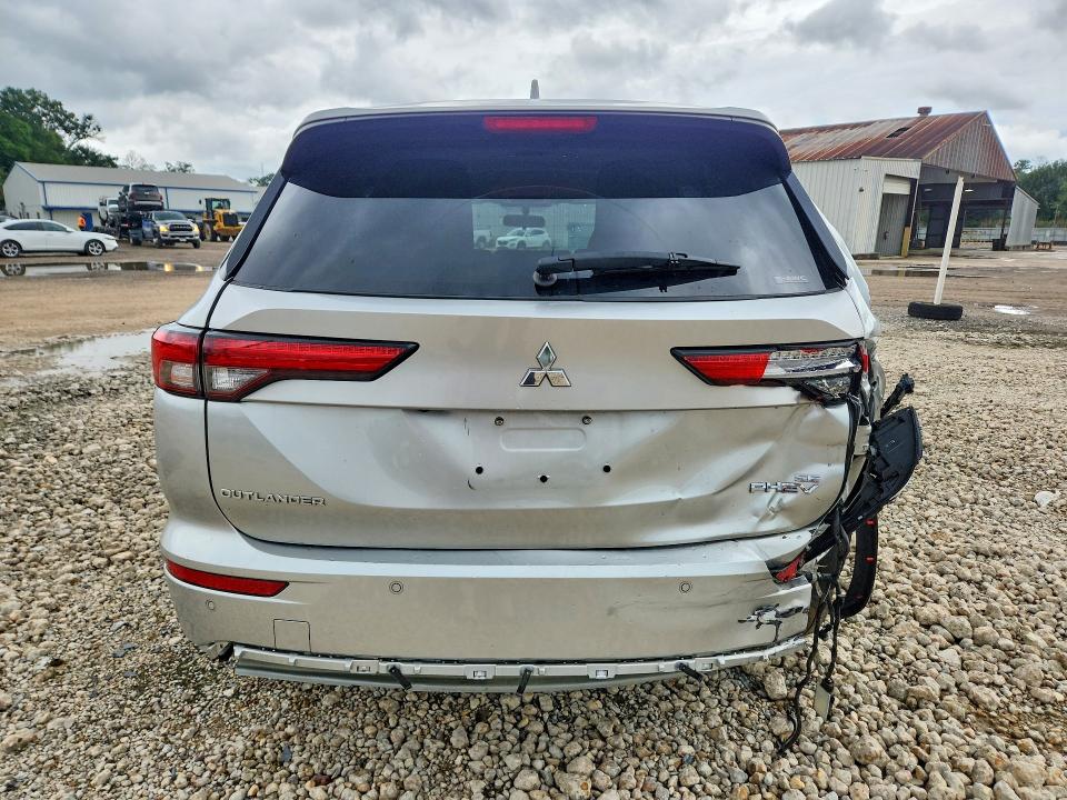 2024 Mitsubishi Outlander VIN JA4T5VA96RZ062899 COPART salvage auction — REAR END, LA - CERTIFICATE OF TITLE, sold $13,000 on 2026-07-27 (photo 6)