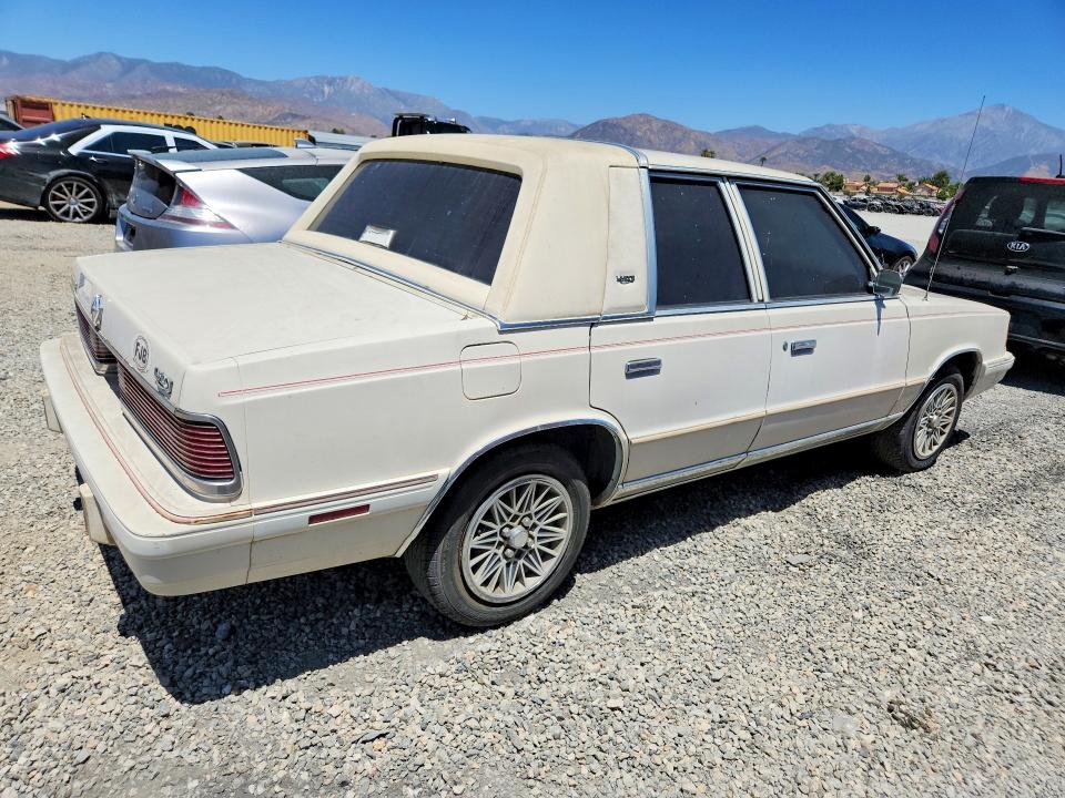 1987 Chrysler Lebaron VIN 1C3BC56D7HF168495 COPART salvage auction — MINOR DENT/SCRATCHES, CA - DIS/DLR/EXP ONLY CLEAN TITLE, sold $200 on 2026-08-19 (photo 3)