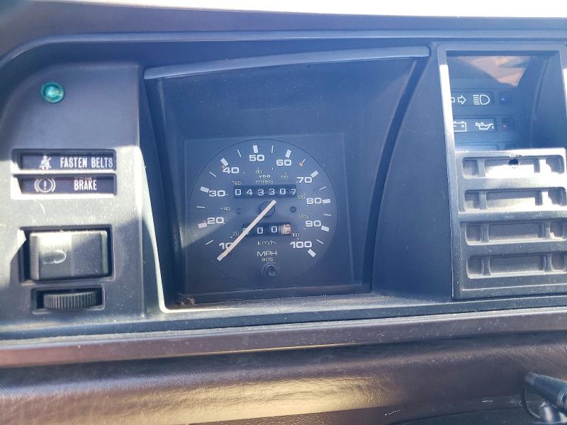 1985 Volkswagen Vanagon VIN WV2XB0255FH074995 COPART salvage auction — STRIPPED, CA - DIS/DLR/EXP ONLY CLEAN TITLE, sold $175 on 2026-07-22 (photo 9)