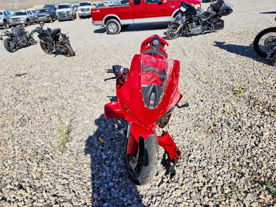 2026 Ducati Panigale VIN ZDMDAG6WXTB007974 COPART salvage auction — FRONT END, UT - SALVAGE CERTIFICATE, sold $12,000 on 2026-08-14 (photo 2)