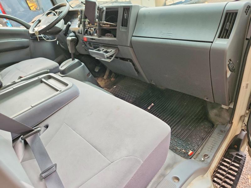 2016 Isuzu Npr VIN 54DC4W1C5GS806682 COPART salvage auction — MINOR DENT/SCRATCHES, Ma - Certificate Of Title (P), sold $5,300 on 2026-07-31 (photo 8)