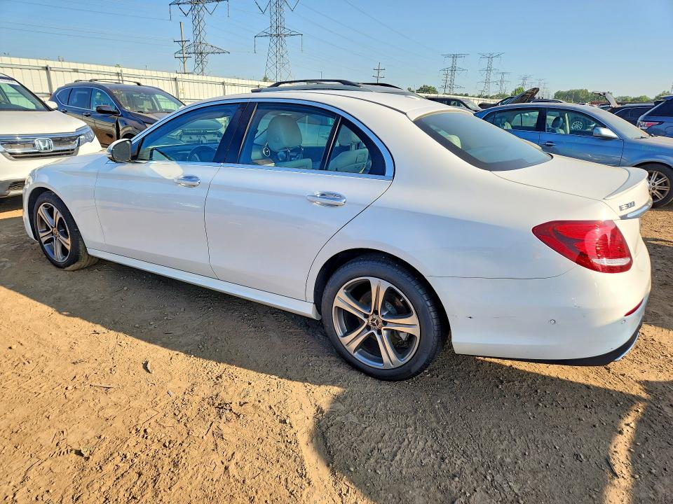 2018 Mercedes-benz E-klasse VIN WDDZF4KB6JA344185 COPART salvage auction — WATER/FLOOD, Il - Salvage Cert-Flood, sold $2,250 on 2026-08-18 (photo 2)