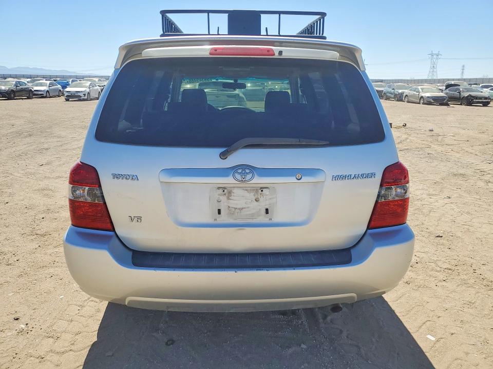 2005 Toyota Highlander VIN JTEGP21A650073888 COPART salvage auction — MINOR DENT/SCRATCHES, Ca - Dis/Dlr/Exp Only Clean Title, sold $475 on 2026-07-20 (photo 6)