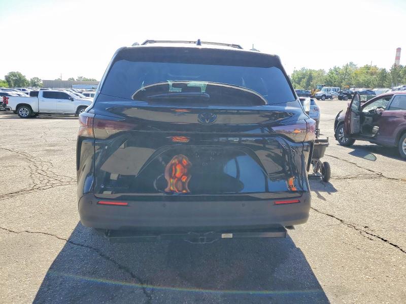 2025 Toyota Sienna VIN 5TDCSKFC9SS163413 COPART salvage auction — VANDALISM, Co - Public - Salvage Title, sold $27,250 on 2026-07-30 (photo 6)