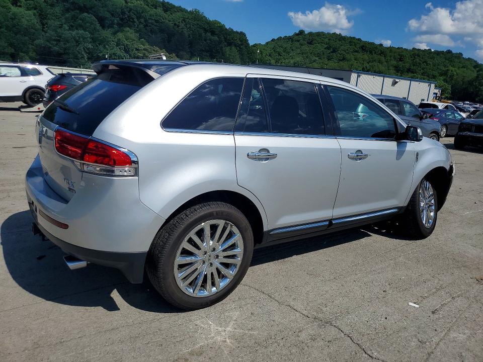 2013 Lincoln Mkx VIN 2LMDJ8JK1DBL40341 COPART salvage auction — FRONT END, Pa - Certificate Of Salvage, sold $2,450 on 2026-07-23 (photo 3)