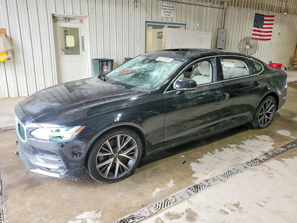 2018 Volvo S90 VIN LVY992MK0JP032324 COPART salvage auction — VANDALISM, Pa - Certificate Of Salvage, sold $2,050 on 2026-07-27 (photo 1)