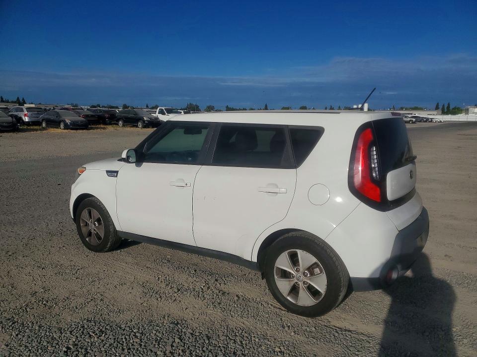 2016 Kia Soul VIN KNDJN2A26G7341602 COPART salvage auction — NORMAL WEAR, CA - DIS/DLR/EXP ONLY CLEAN TITLE, sold $725 on 2026-07-23 (photo 2)