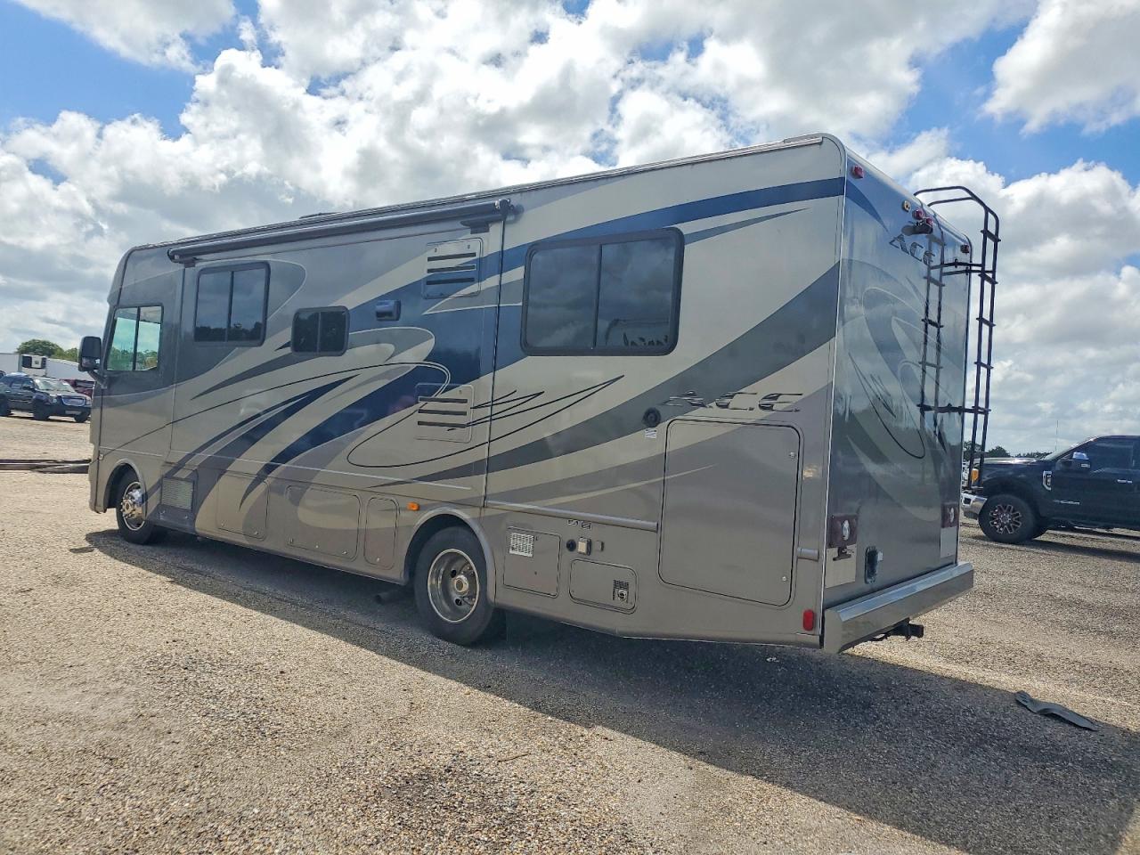 2013 Ford VIN 1F64F5DY5D0A00193 COPART salvage auction — Normal Wear, AL - CERTIFICATE OF TITLE (P), sold $13,400 on 2026-08-28 (photo 3)