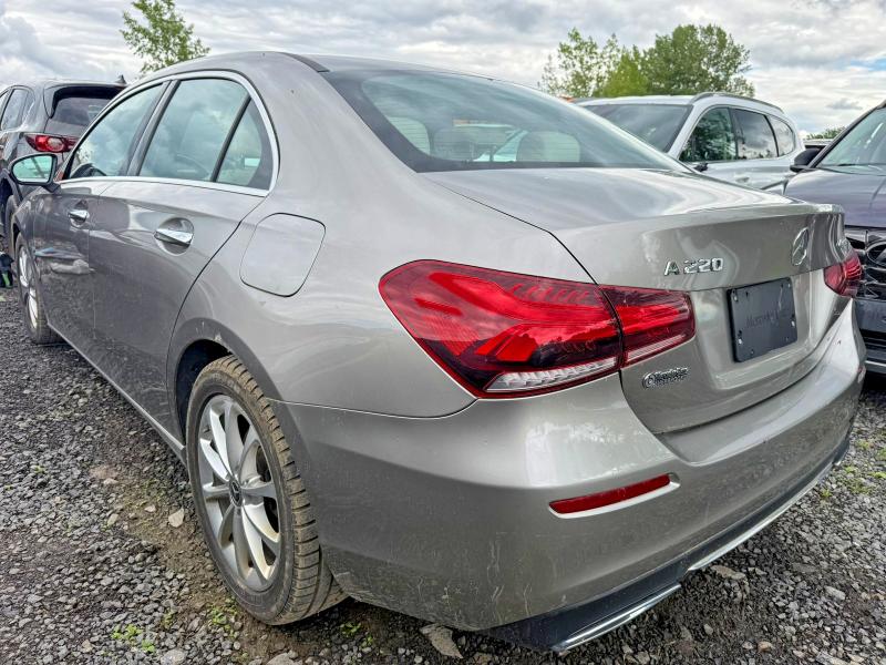 2020 Mercedes-benz A-klasse VIN WDD3G4FB3LW041996 COPART salvage auction — WATER/FLOOD, Qc - Gravement Accidente (P), sold $5,400 on 2026-08-11 (photo 3)