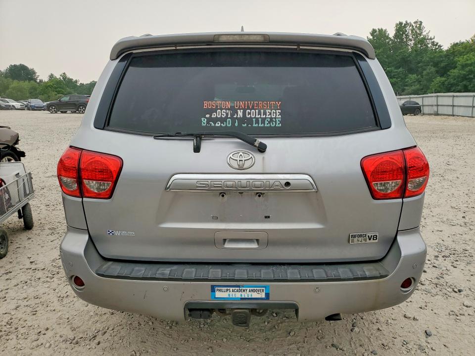 2011 Toyota Sequoia VIN 5TDDY5G18BS049968 COPART salvage auction — MINOR DENT/SCRATCHES, MA - CERTIFICATE OF TITLE, sold $5,700 on 2026-08-10 (photo 6)