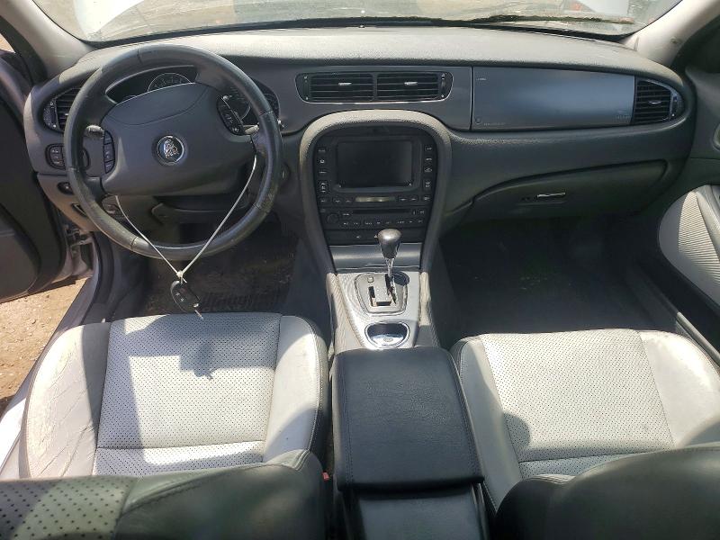 2005 Jaguar S type VIN SAJWA01T85FN18878 COPART salvage auction — MINOR DENT/SCRATCHES, Mi - Dealer Only Clean Title, sold $450 on 2026-07-10 (photo 8)