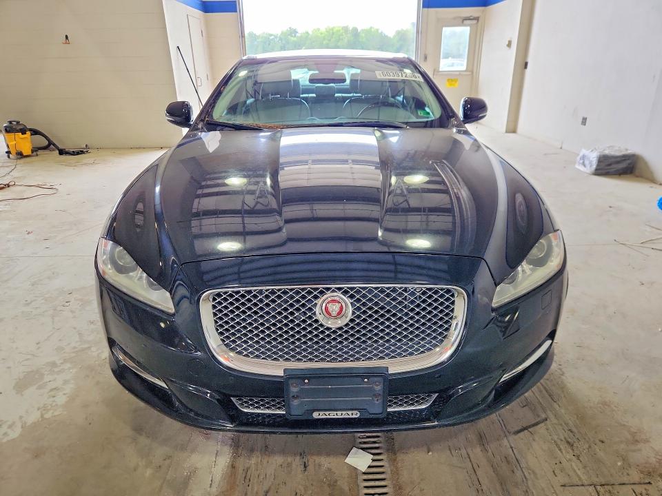 2015 Jaguar Xj VIN SAJWJ2GD9F8V88617 COPART salvage auction — UNDERCARRIAGE, Va - Certificate Of Title, sold $775 on 2026-07-31 (photo 5)