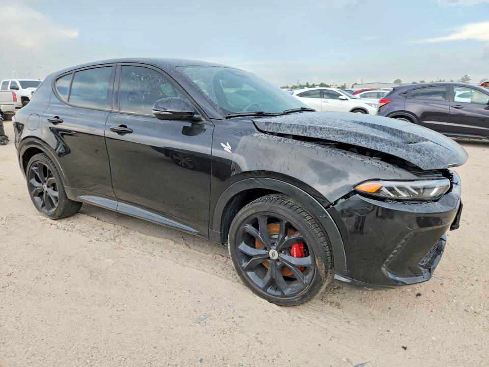 2024 Dodge Hornet VIN ZACPDFCW7R3A22663 COPART salvage auction — FRONT END, Tx - Salvage Vehicle Title, sold $3,700 on 2026-07-17 (photo 4)