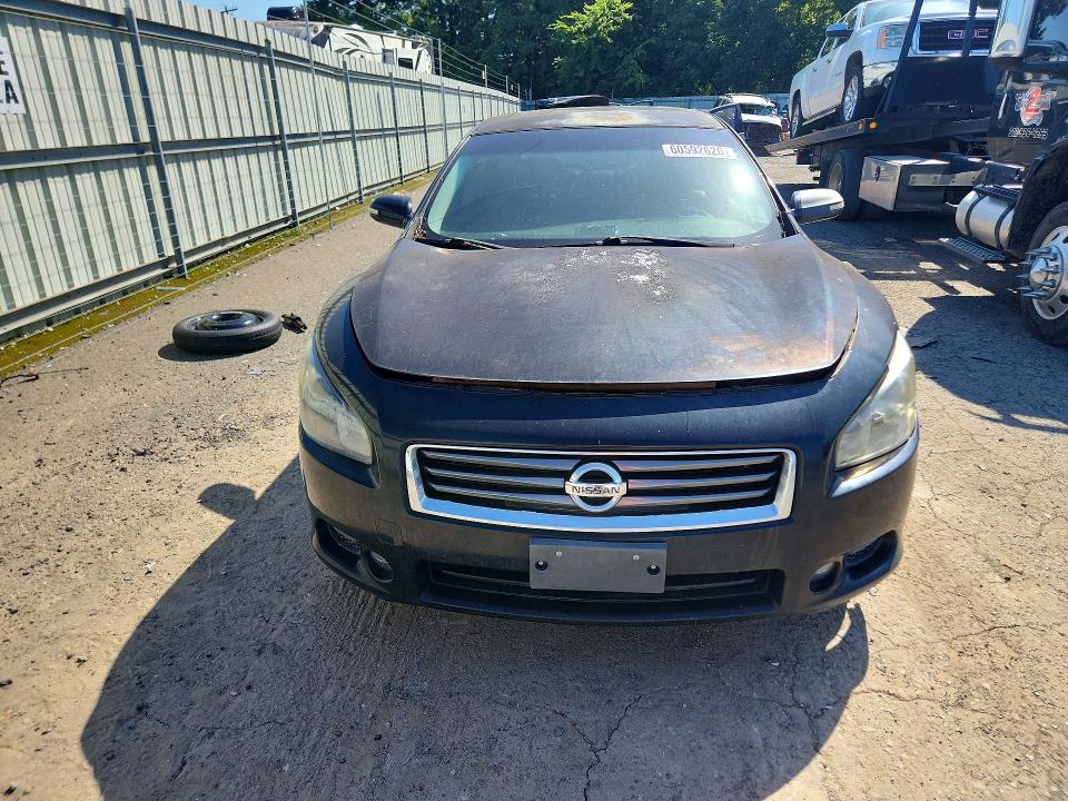 2012 Nissan Maxima VIN 1N4AA5AP1CC818047 COPART salvage auction — MINOR DENT/SCRATCHES, La - Certificate Of Title, sold $400 on 2026-07-20 (photo 5)