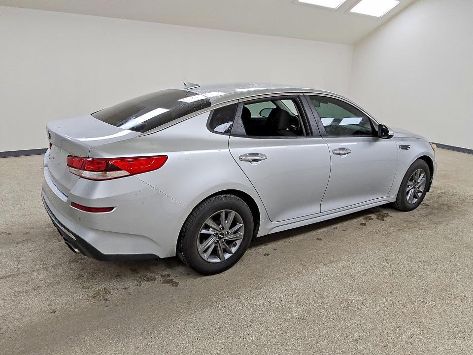 2020 Kia Optima VIN 5XXGT4L39LG438084 COPART salvage auction — VANDALISM, CO - CERTIFICATE OF TITLE, sold $650 on 2026-07-21 (photo 3)