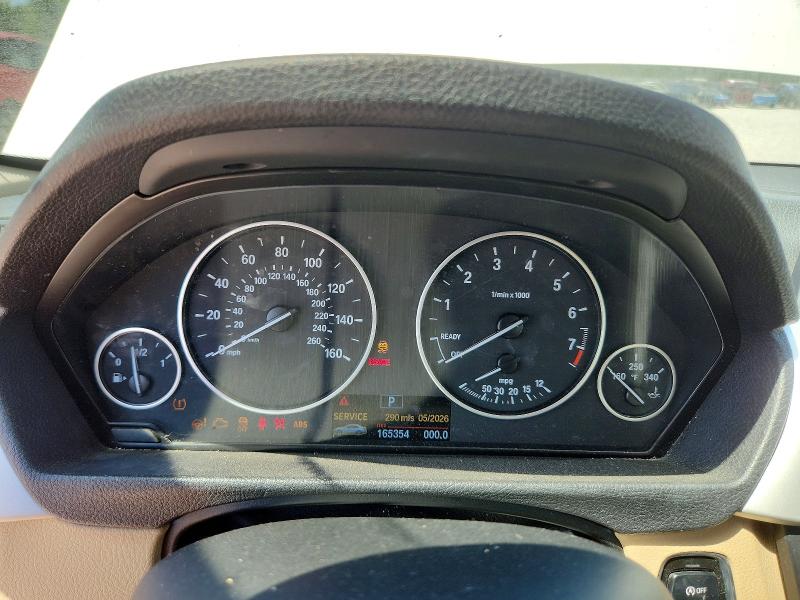 2013 BMW VIN WBA3B5G55DNP40509 COPART salvage auction — NORMAL WEAR, Mi - Dealer Only Clean Title, sold $800 on 2026-08-14 (photo 9)