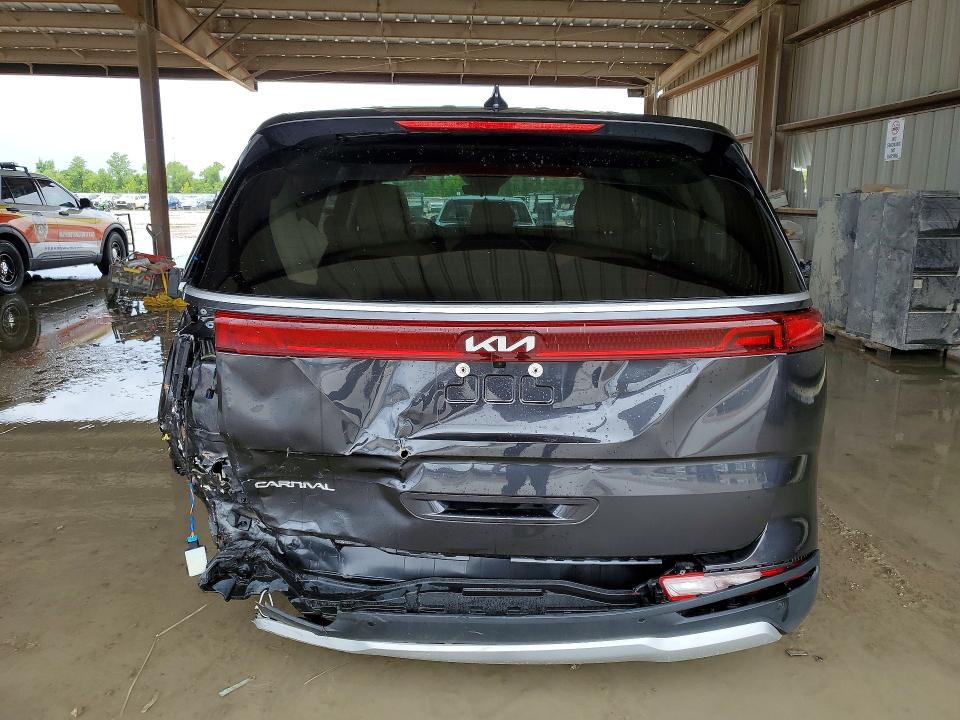 2024 Kia Carnival VIN KNDNB4H30R6433902 COPART salvage auction — REAR END, TX - SALVAGE VEHICLE TITLE, sold $10,300 on 2026-07-28 (photo 6)