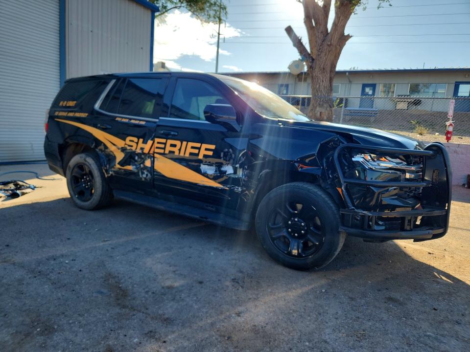2021 Chevrolet Tahoe VIN 1GNSKLED7MR479137 COPART salvage auction — SIDE, Salvage Title, sold $9,400 on 2026-08-27 (photo 4)