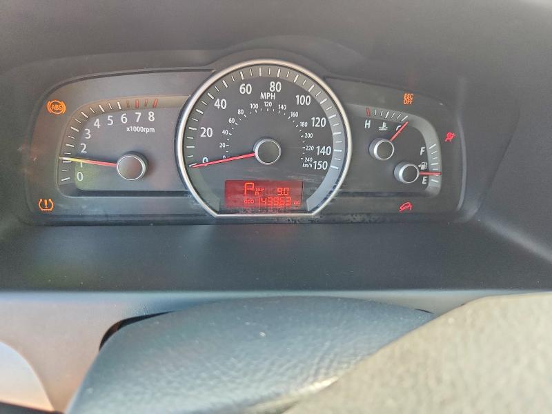 2009 Kia Borrego VIN KNDJJ741X95033097 COPART salvage auction — NORMAL WEAR, LA - CERT OF TITLE-RECONSTRUCTED, sold $250 on 2026-07-29 (photo 9)