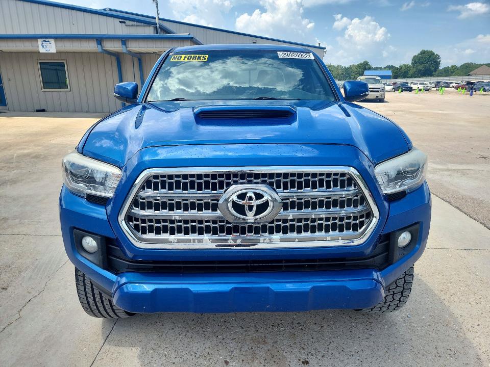 2017 Toyota Tacoma VIN 5TFCZ5AN0HX100564 COPART salvage auction — MINOR DENT/SCRATCHES, MS - CERTIFICATE OF TITLE (P), sold $14,000 on 2026-07-30 (photo 5)