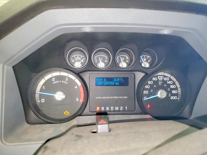 2012 Ford F-550 super duty VIN 1FDUF5HT2CEA35301 COPART salvage auction — NORMAL WEAR, WY - CERTIFICATE OF TITLE, sold $700 on 2026-07-29 (photo 9)