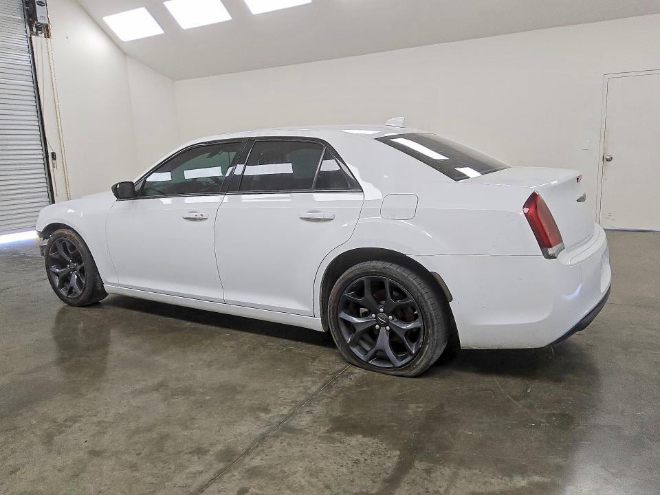 2022 Chrysler 300 VIN 2C3CCAAG1NH107572 COPART salvage auction — FRONT END, Tx - Certificate Of Title, sold $6,400 on 2026-07-16 (photo 2)