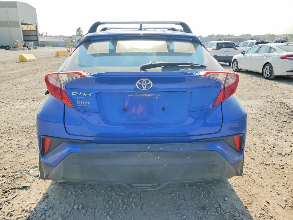 2018 Toyota C-hr VIN NMTKHMBX4JR047287 COPART salvage auction — MINOR DENT/SCRATCHES, In - Certificate Of Title, sold $6,100 on 2026-07-28 (photo 6)