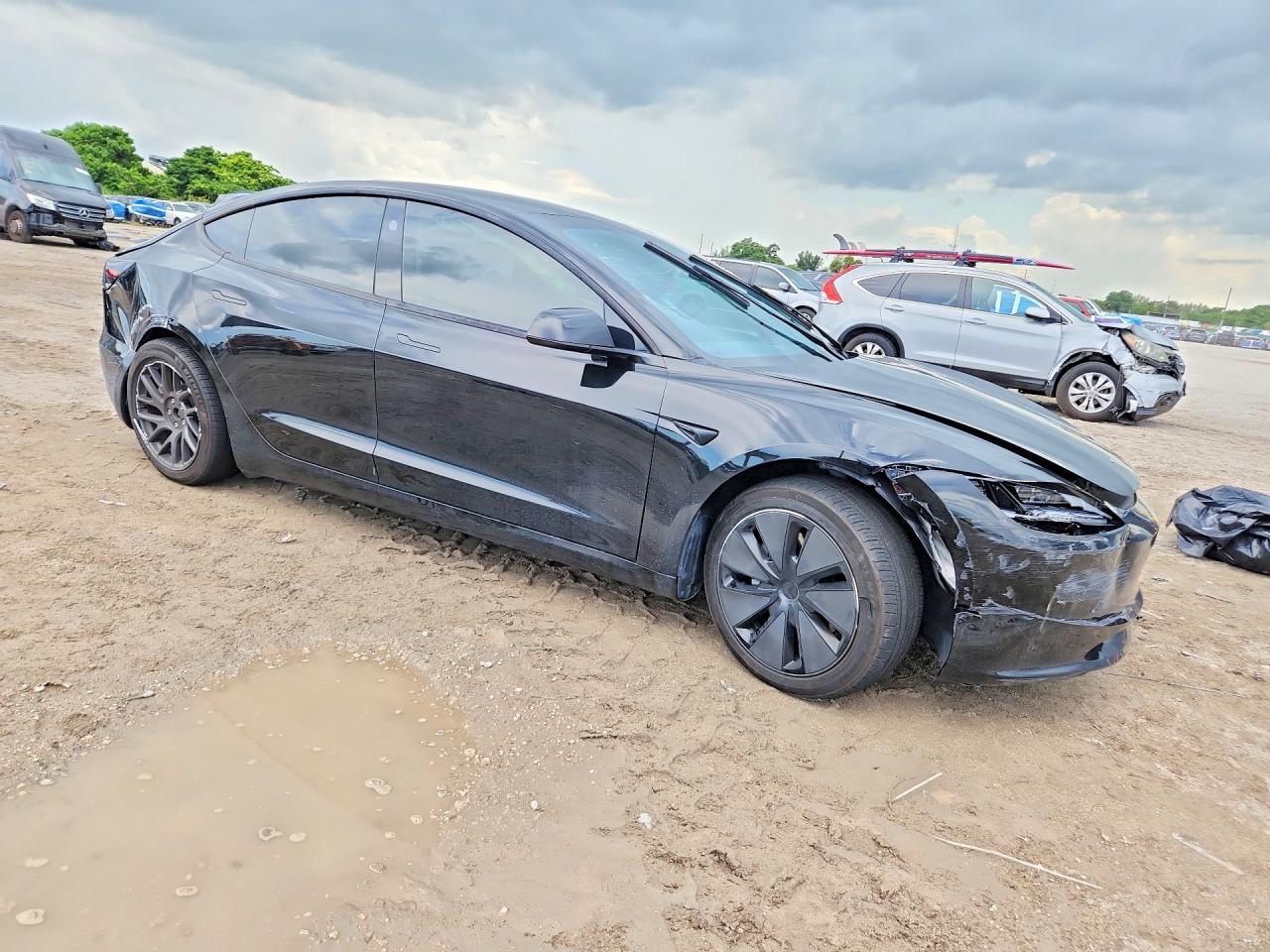 2025 Tesla Model 3 VIN 5YJ3E1EA2SF985055 COPART salvage auction — Front End, Rb - Salvage Title, sold $12,000 on 2026-09-17 (photo 4)