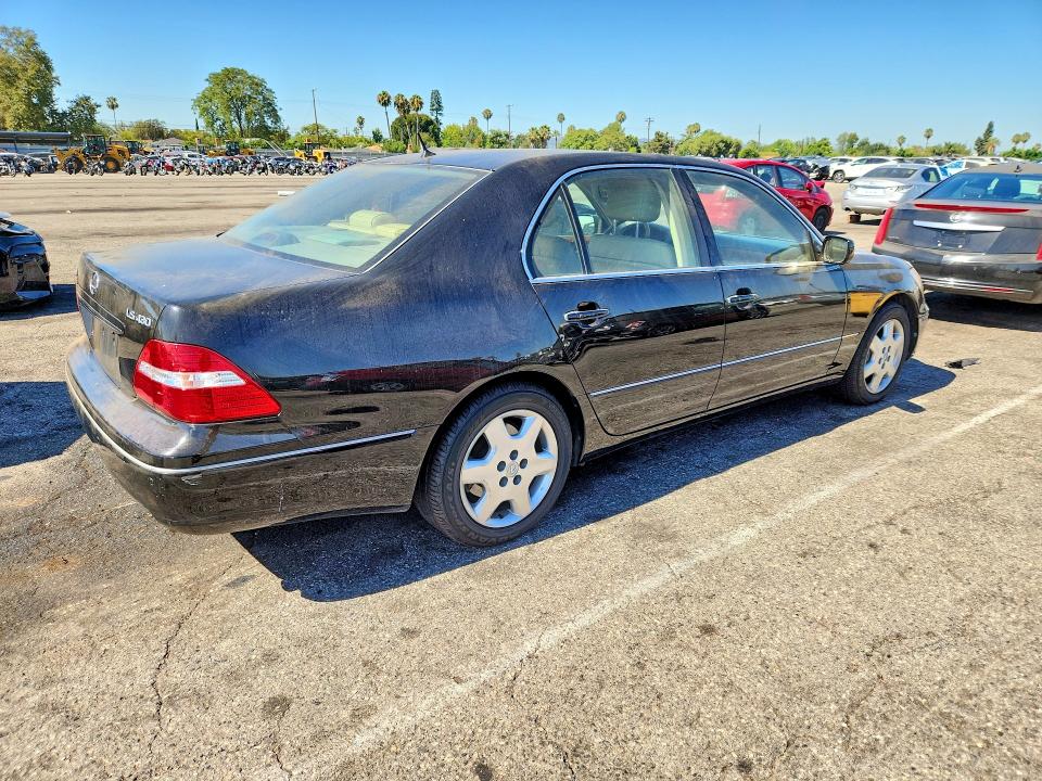 2005 Lexus Ls 430 VIN JTHBN36F350177364 COPART salvage auction — MINOR DENT/SCRATCHES, CA - DIS/DLR/EXP ONLY CLEAN TITLE, sold $10,200 on 2026-07-17 (photo 3)