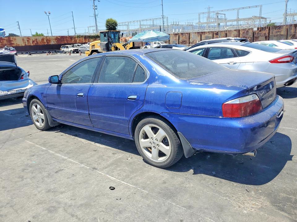 2002 Acura Tl VIN 19UUA56872A029387 COPART salvage auction — NORMAL WEAR, Wa - Dis/Dlr/Exp Only Clean Title, sold $300 on 2026-07-08 (photo 2)
