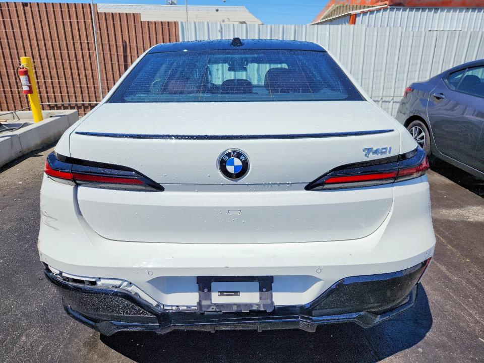 2026 BMW 7 series VIN WBA23EH08TCW38336 COPART salvage auction — REAR END, NM - CERTIFICATE OF TITLE (P), sold $48,500 on 2026-08-05 (photo 6)