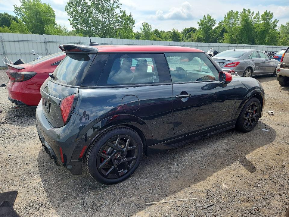 2025 Mini Cooper VIN WMW33GD03S2W89852 COPART salvage auction — MINOR DENT/SCRATCHES, Ma - Cert Of Title-Salvage, sold $20,300 on 2026-08-26 (photo 3)