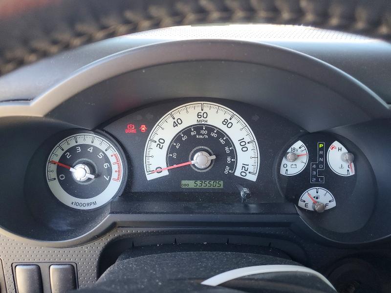 2007 Toyota Fj cruiser VIN JTEBU11F970055977 COPART salvage auction — MINOR DENT/SCRATCHES, Ca - Dis/Dlr/Exp Only Clean Title, sold $975 on 2026-07-23 (photo 9)