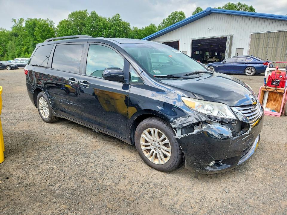 2015 Toyota Sienna VIN 5TDYK3DC2FS622883 COPART salvage auction — FRONT END, NH - CERT OF TITLE-REBUILT VEHICLE (P), sold $5,300 on 2026-07-27 (photo 4)